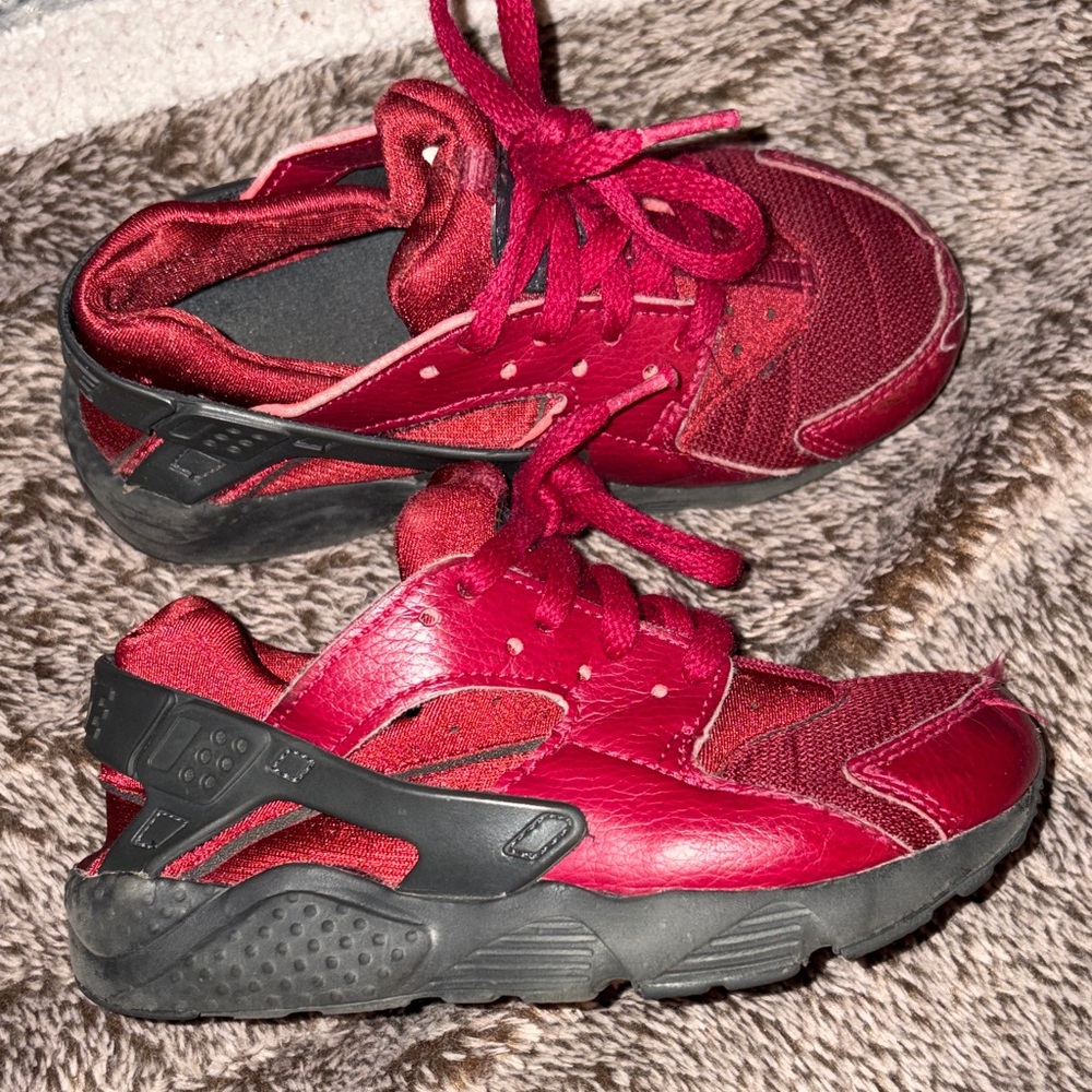 Nike Red and Black Sneakers 1C